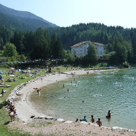Hotel Pineta Baselga di Pine Bagian luar foto