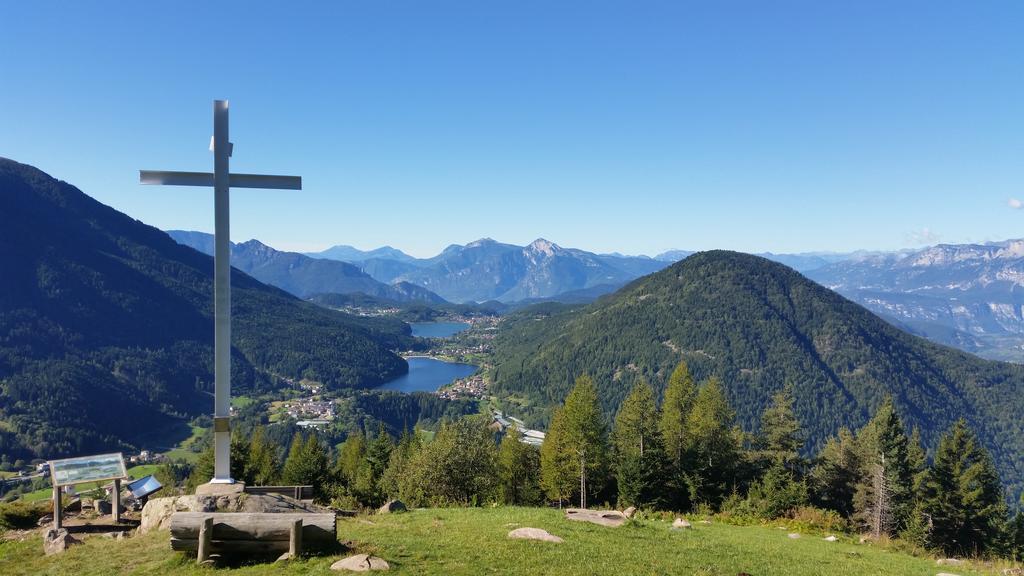 Hotel Pineta Baselga di Pine Bagian luar foto
