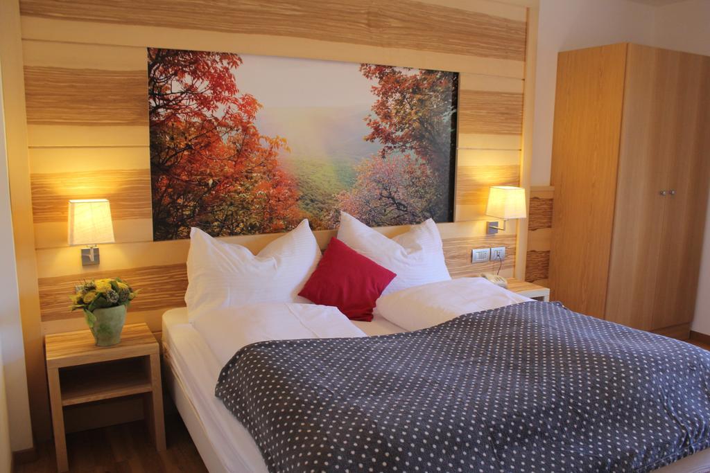 Hotel Pineta Baselga di Pine Ruang foto