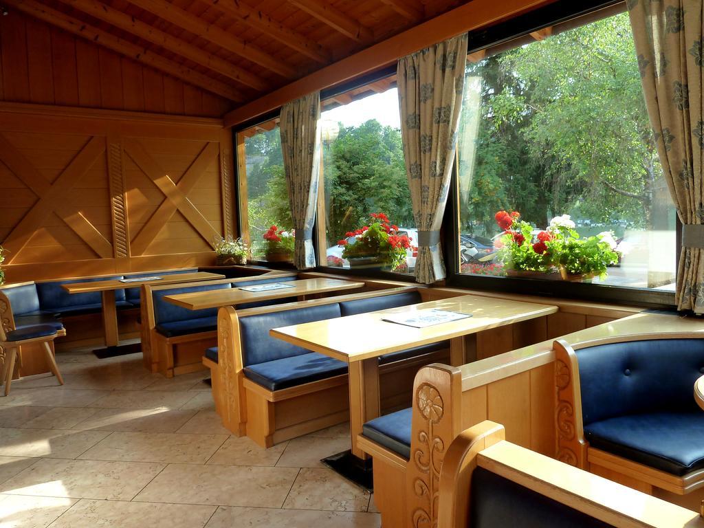 Hotel Pineta Baselga di Pine Bagian luar foto