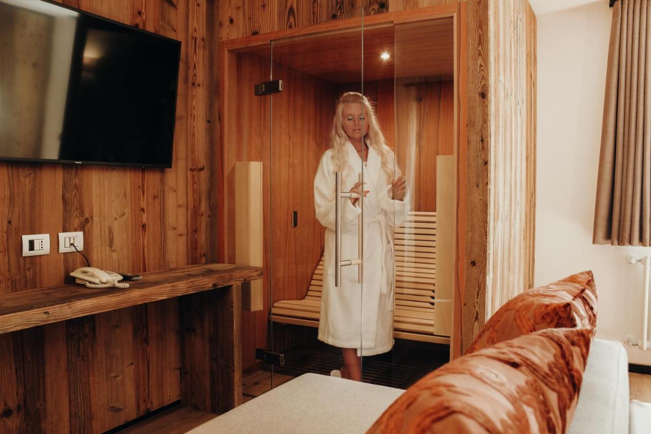 Hotel Pineta Baselga di Pine Bagian luar foto