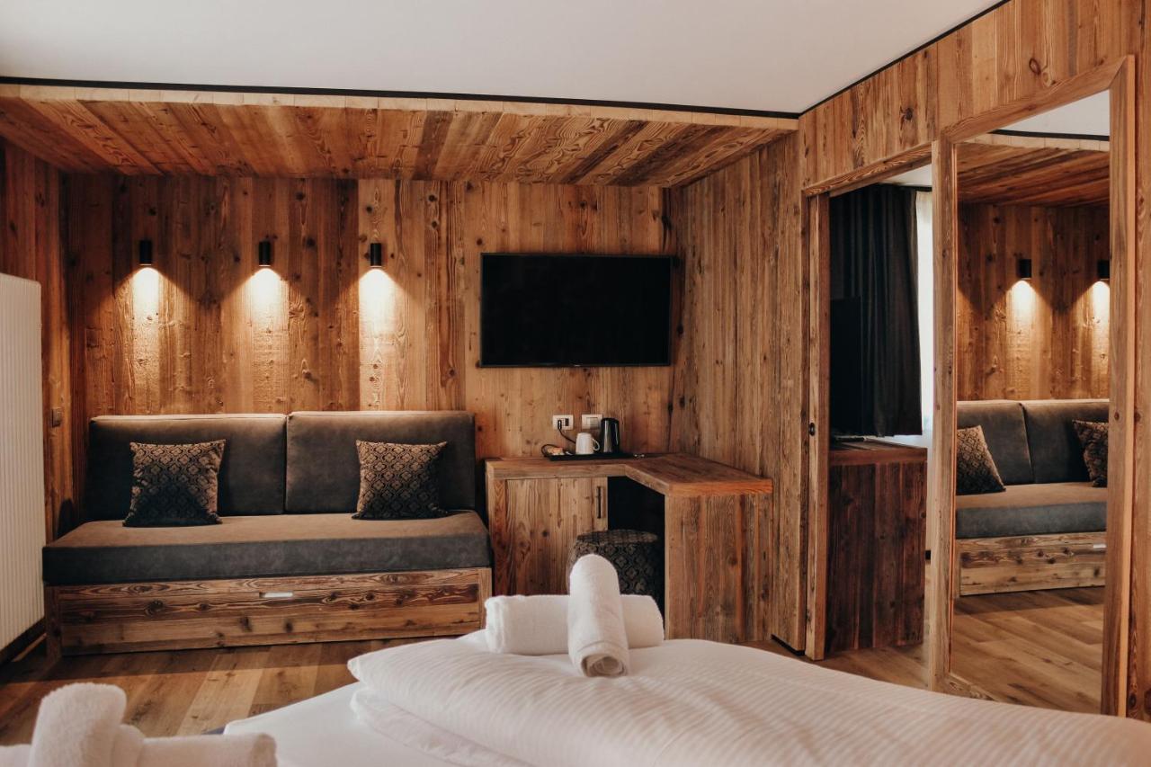 Hotel Pineta Baselga di Pine Bagian luar foto