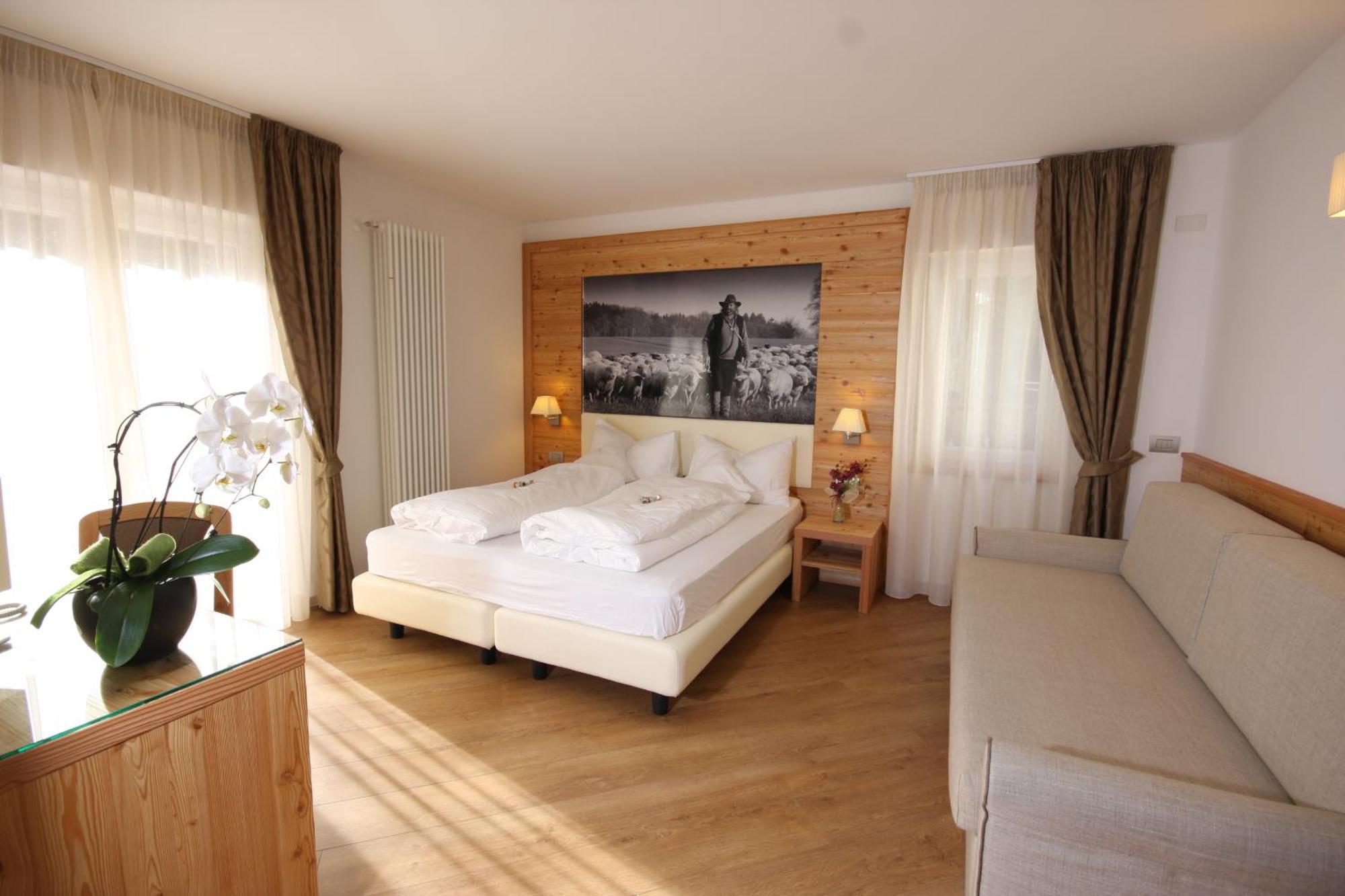 Hotel Pineta Baselga di Pine Bagian luar foto