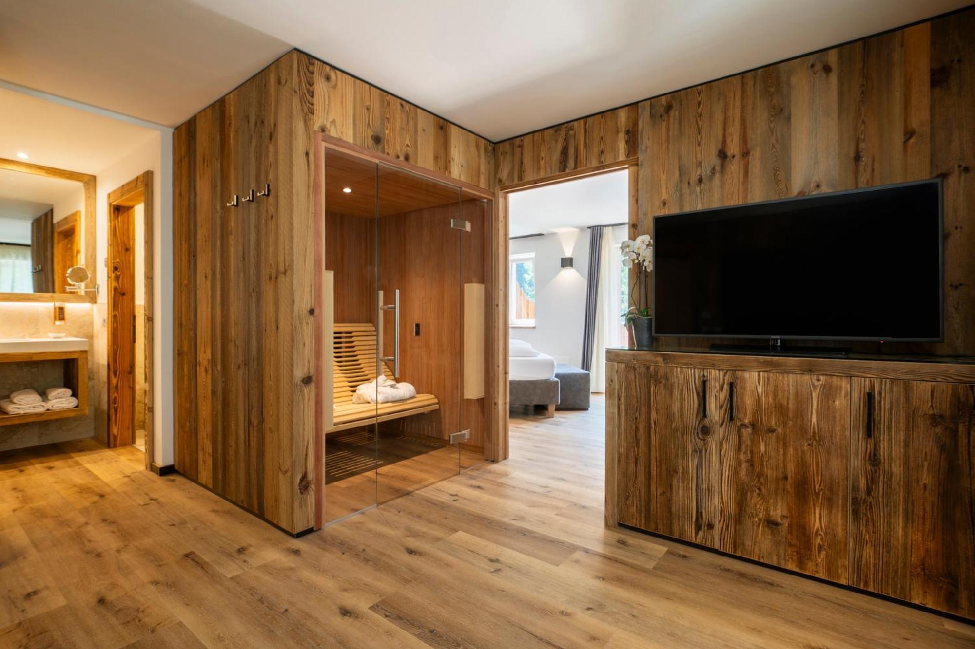 Hotel Pineta Baselga di Pine Bagian luar foto